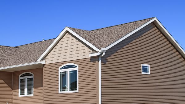 Cost of Residential Siding Service in Brentwood