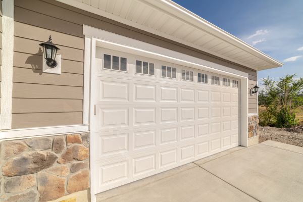 Cost of Garage Siding Repair in Brentwood