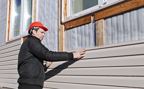 Cost of Vinyl Cladding Repair in Brentwood