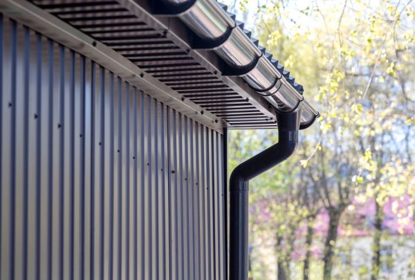 Cost of Sheet Metal Siding Repair in Brentwood