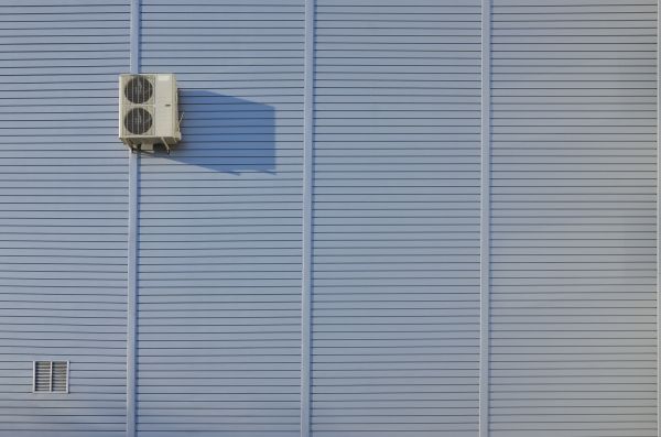 Cost of Flat Metal Siding Installation in Brentwood