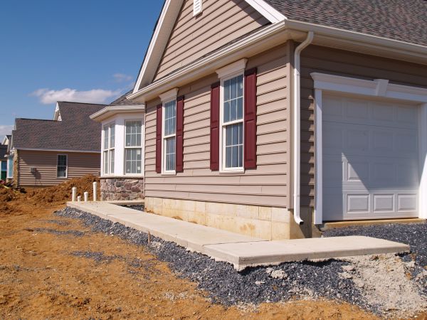 Cost of Cement Siding Repair in Brentwood