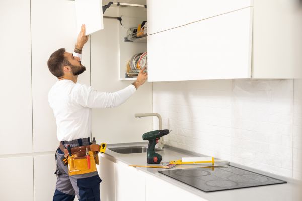 Cabinet Service in Brentwood